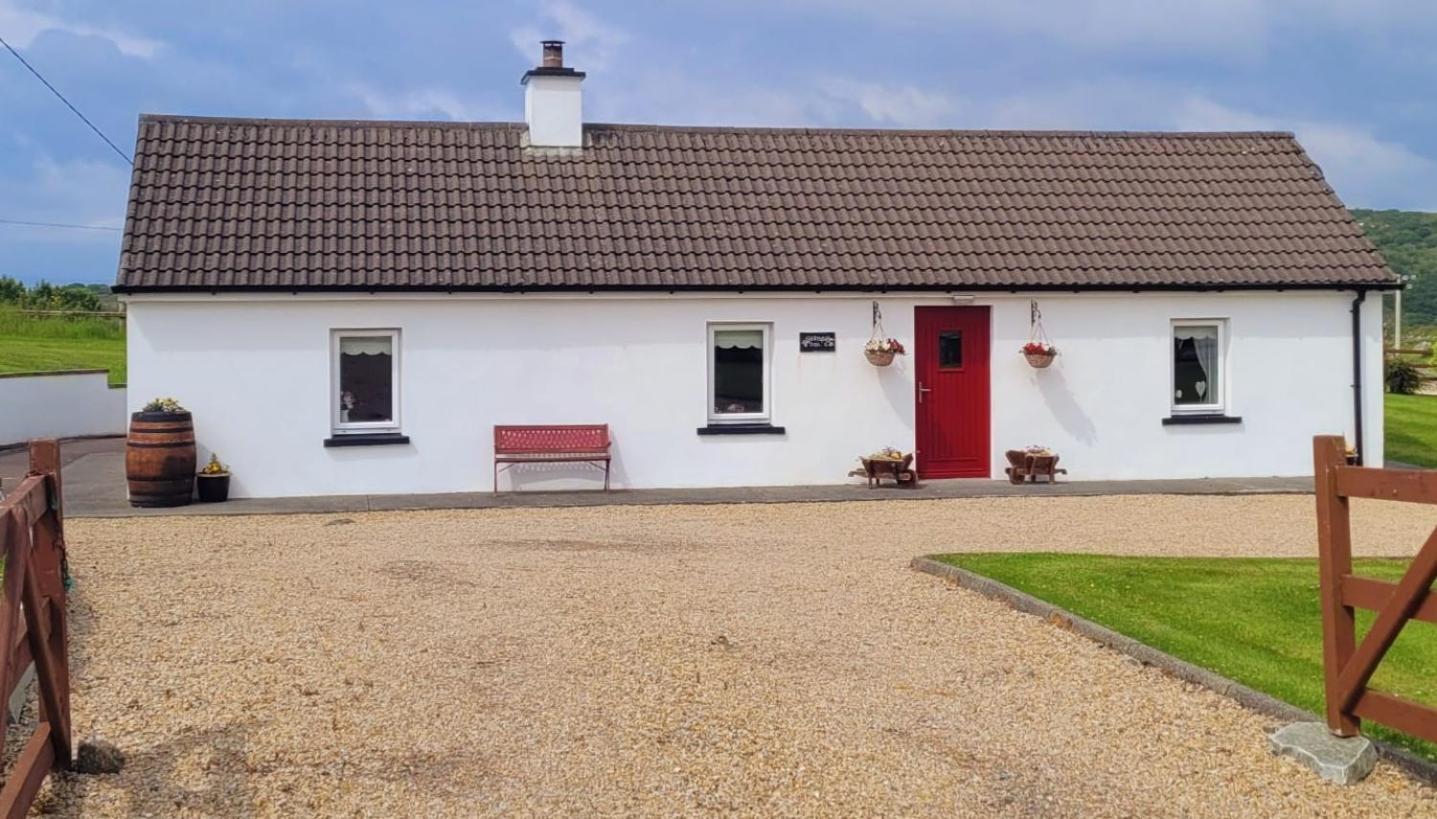 Granny Dens Villa Donegal Town Exterior photo